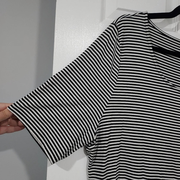 Talbots White and Black Striped Short Sleeve Shirt in Size XL - Picture 4 of 9